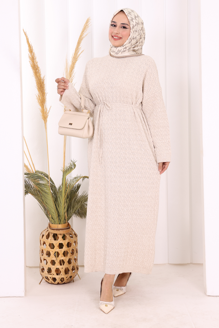 RUHENA Strickkleid mit Zopfmuster und Bindegürtel – Einheitsgröße (36–50) | RH-B-EL-0014