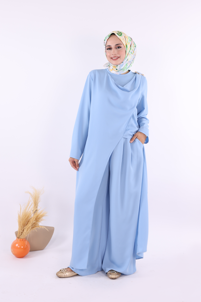 RUHENA Tunik-Hosen-Set mit Goldschließe – Hellblau & Ecru RH-B-TK-0005