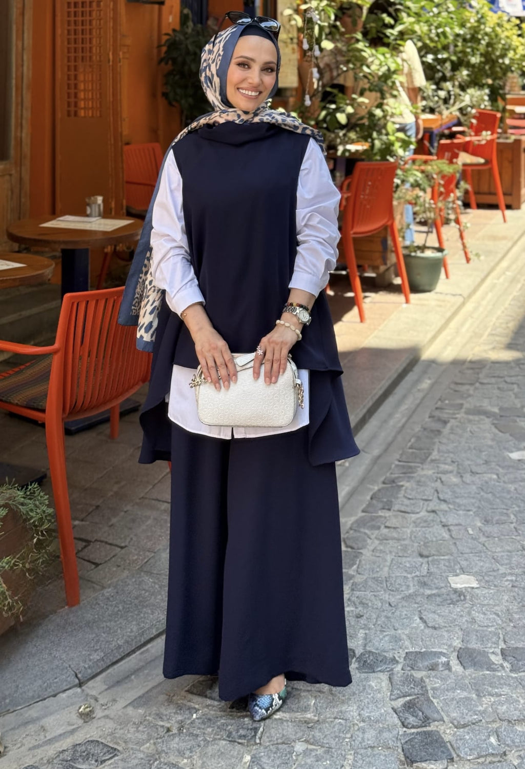 RH-M-TK-0003 – Minimaler Zweiteiler in Dunkelblau & Schwarz