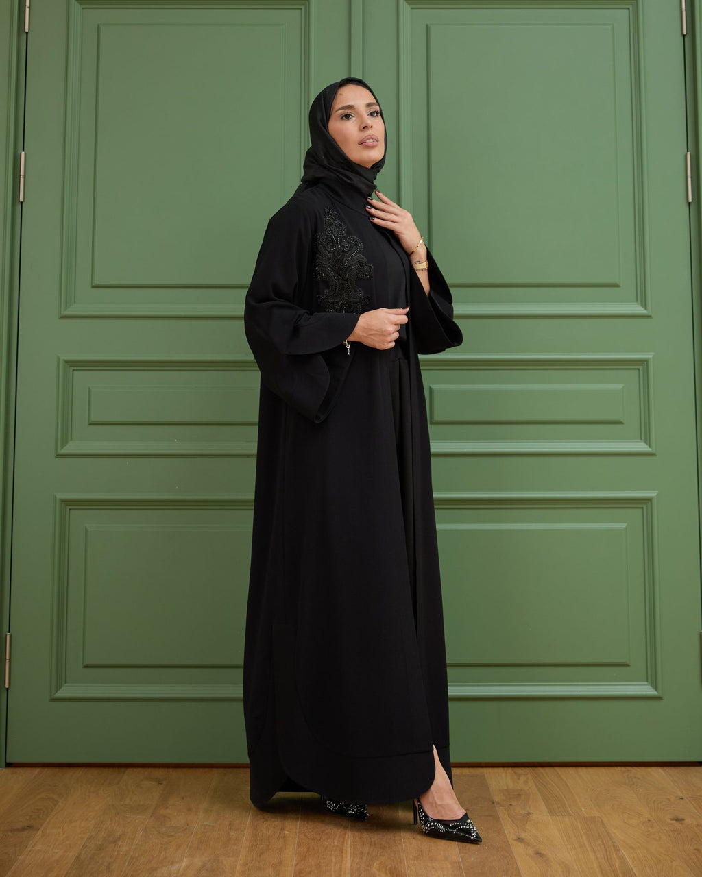 RH-M-FC-0001 – Ferace mit Perlenstickerei (Grau / Schwarz)