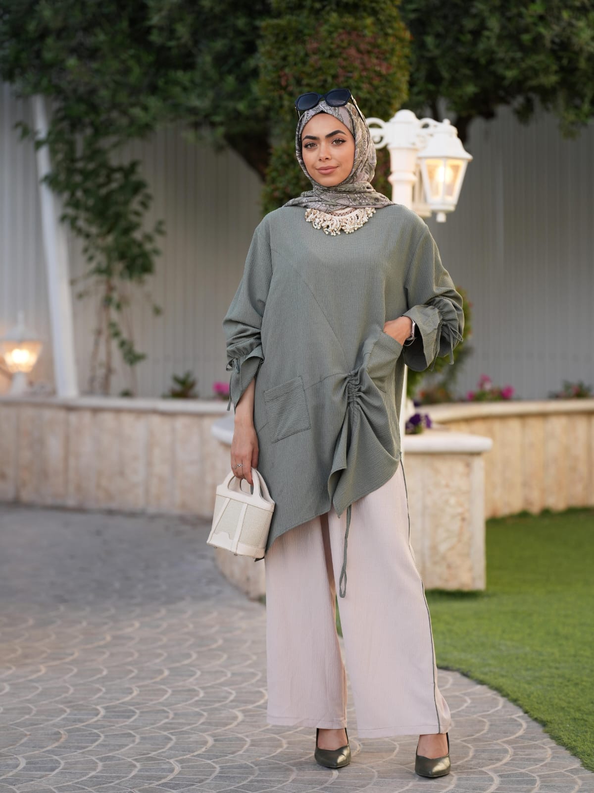 RUHENA Asymmetrisches Tunik-Set mit Raffung – Schwarz / Blau / Mint RH-M-TK-0004