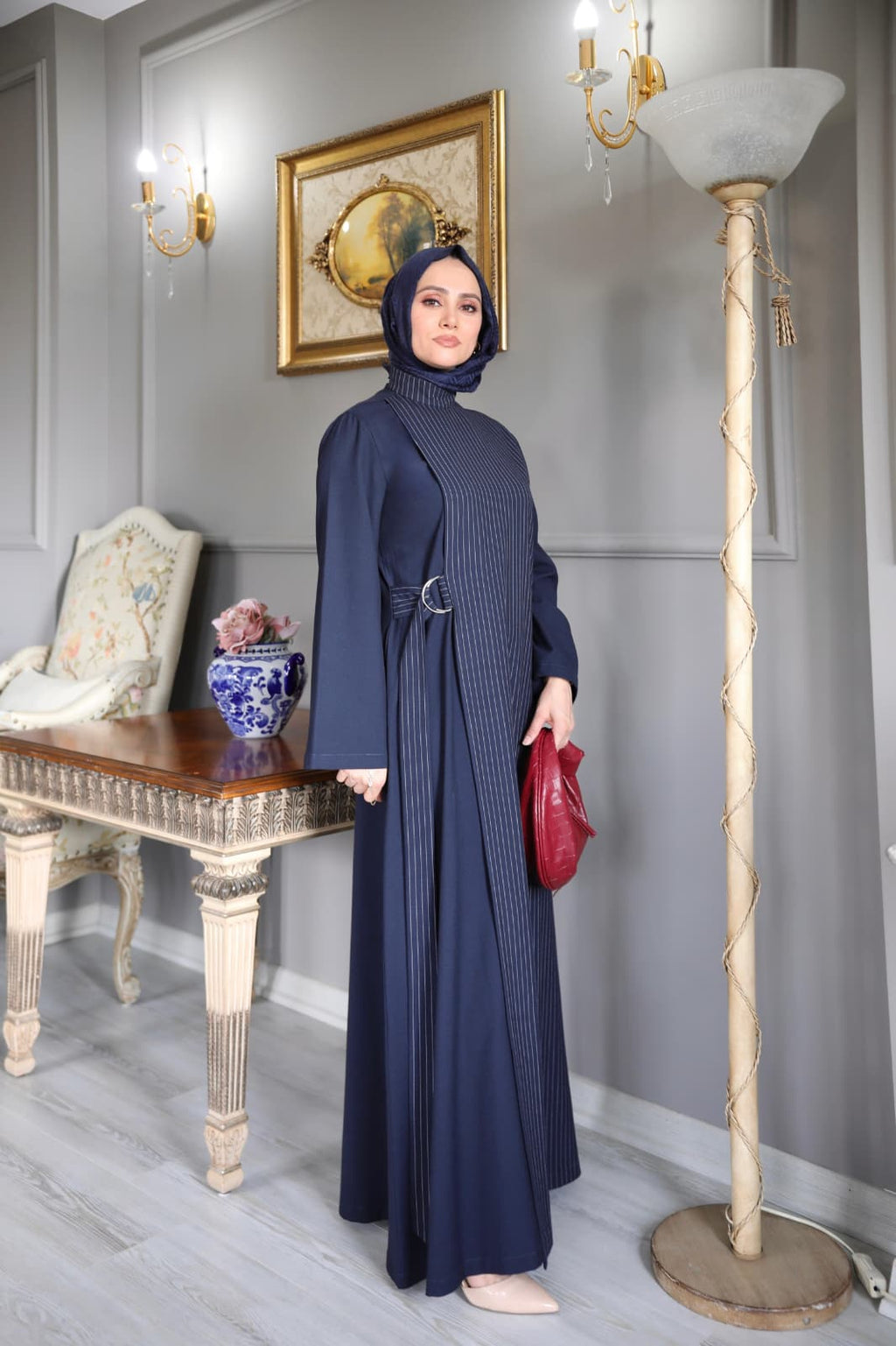 RH-M-EL-0004 – Gestreiftes Webkleid mit Bindegürtel – Grau & Dunkelblau