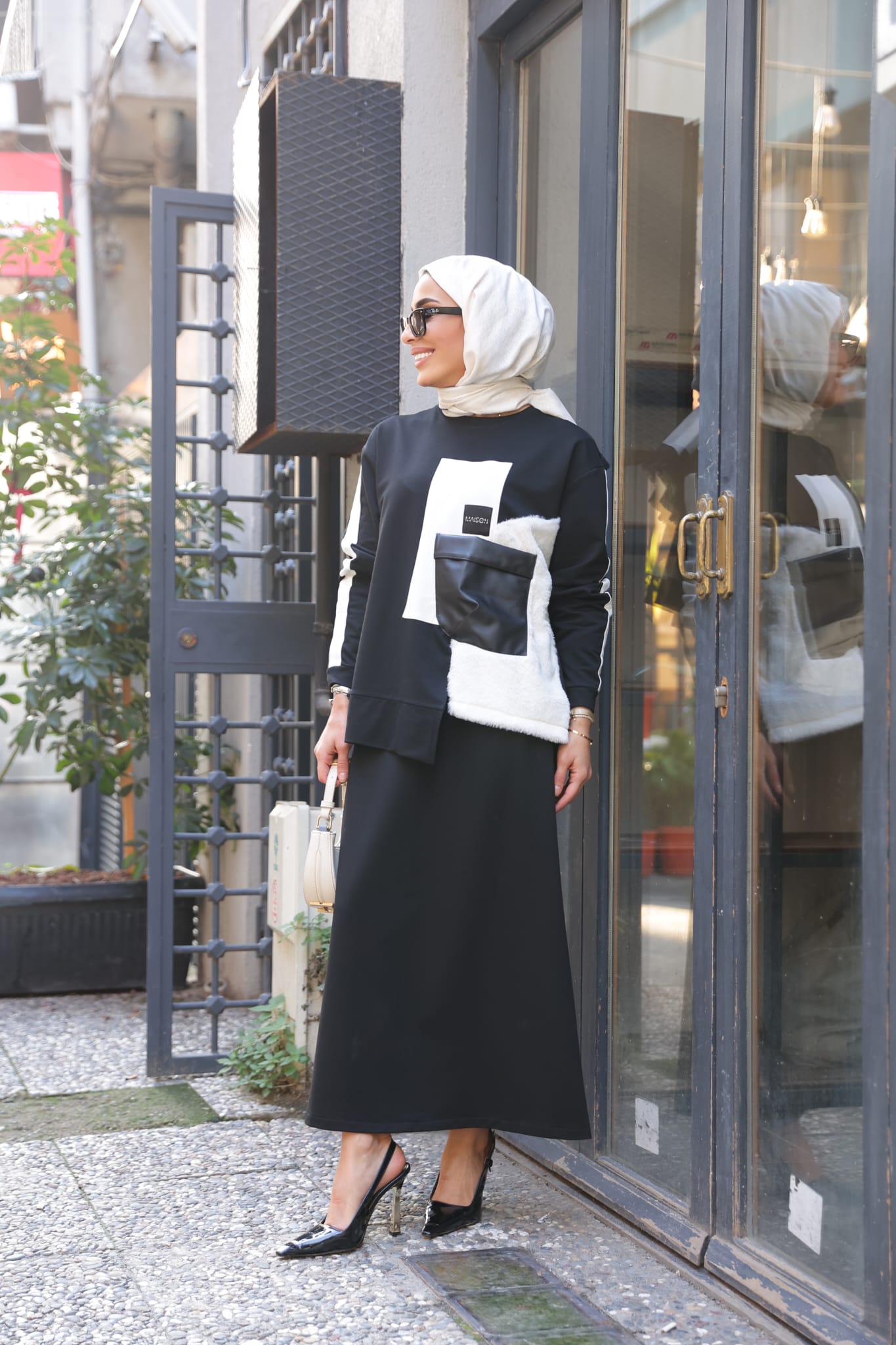 RH-M-TK-0002 – Zweiteiler mit Teddy-Detail & Kunstleder-Tasche – Schwarz