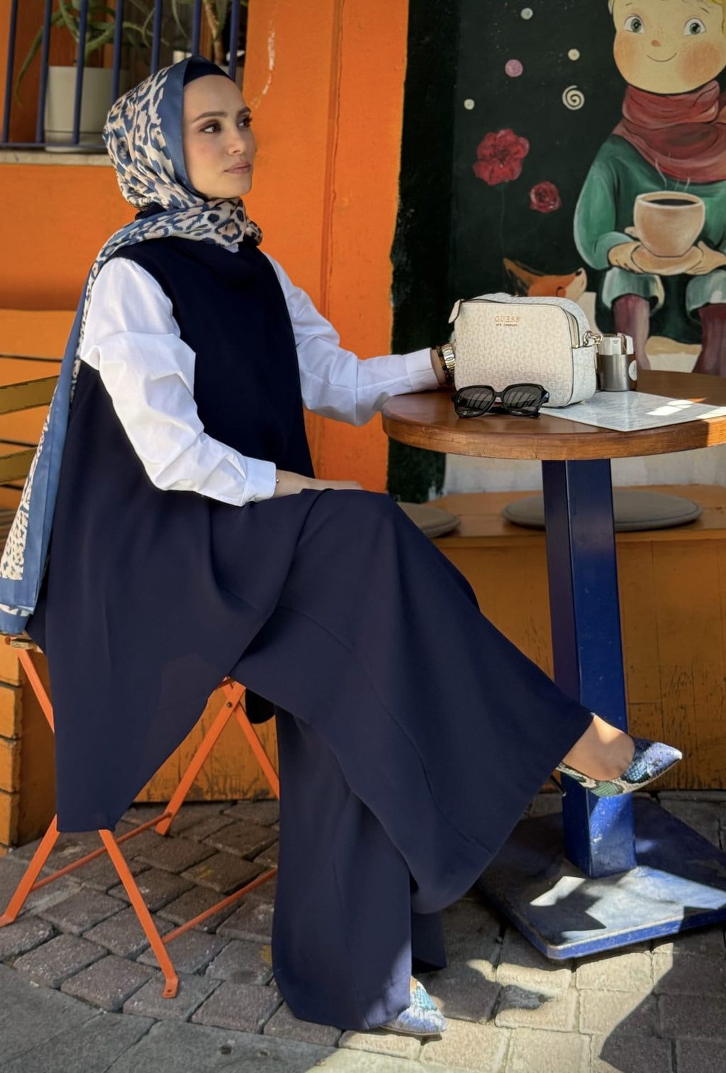 RH-M-TK-0003 – Minimaler Zweiteiler in Dunkelblau & Schwarz