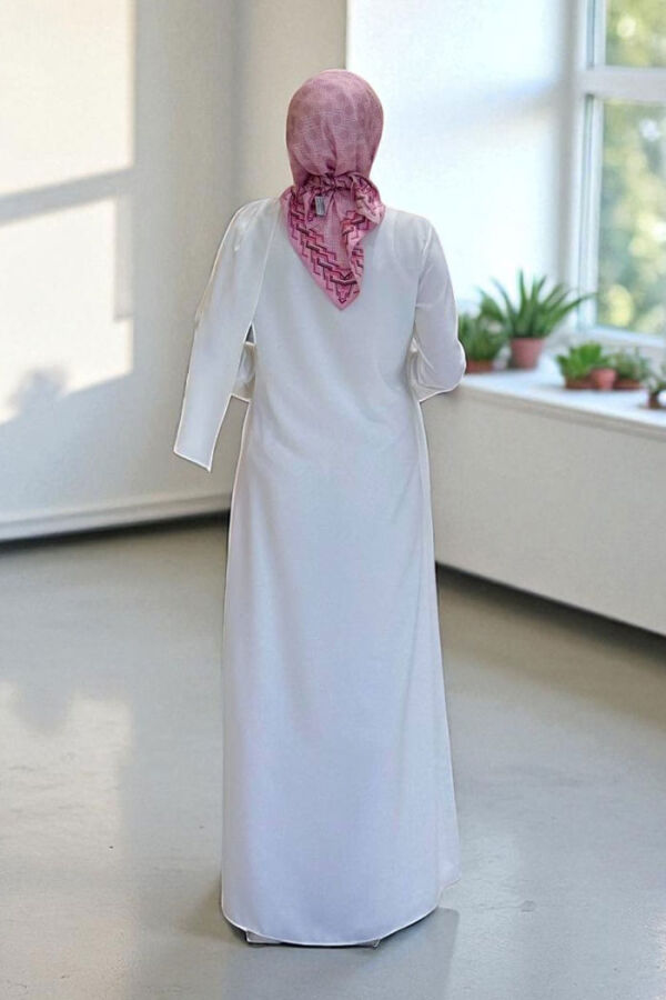 RUHENA Tunik-Hosen-Set mit Goldschließe – Hellblau & Ecru RH-B-TK-0005