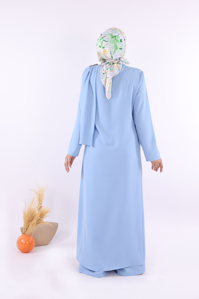 RUHENA Tunik-Hosen-Set mit Goldschließe – Hellblau & Ecru RH-B-TK-0005