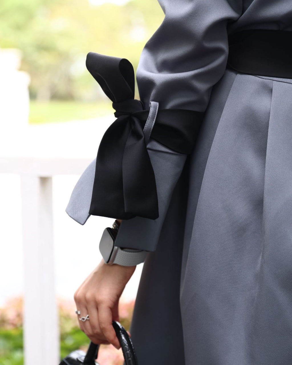 Modal Trenchcoat mit Kontrastgürtel – RH-M-TC-0004