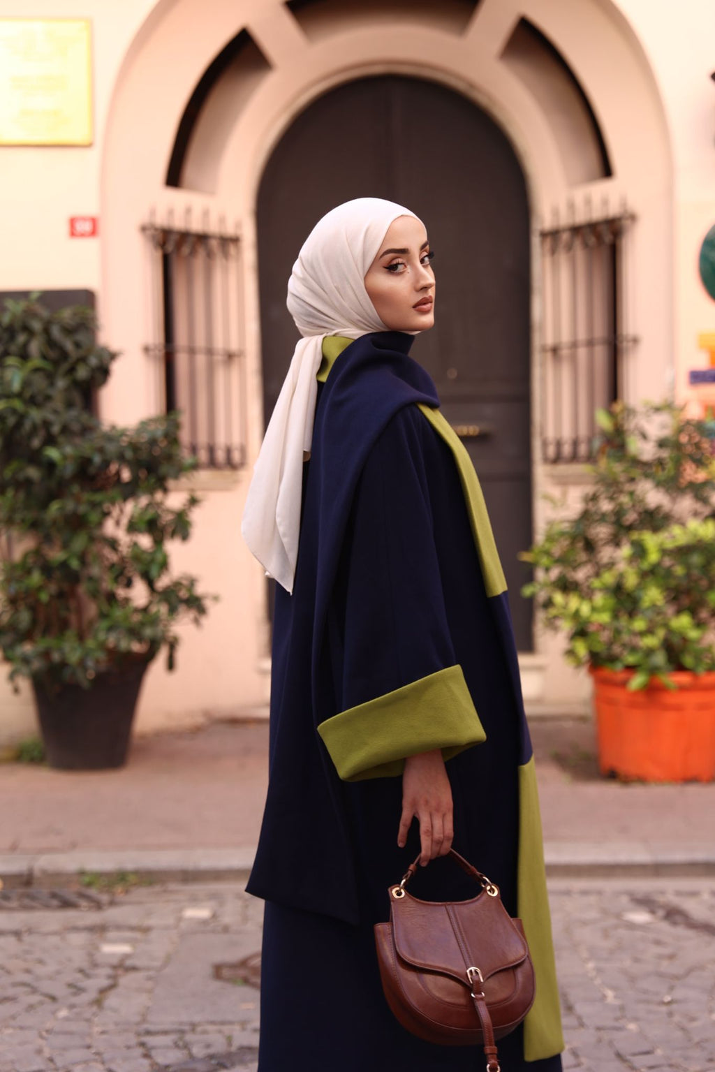 RH-M-TC-0002 – Oversize Mantel mit Kontrast-Schal, dunkelblau/oliv