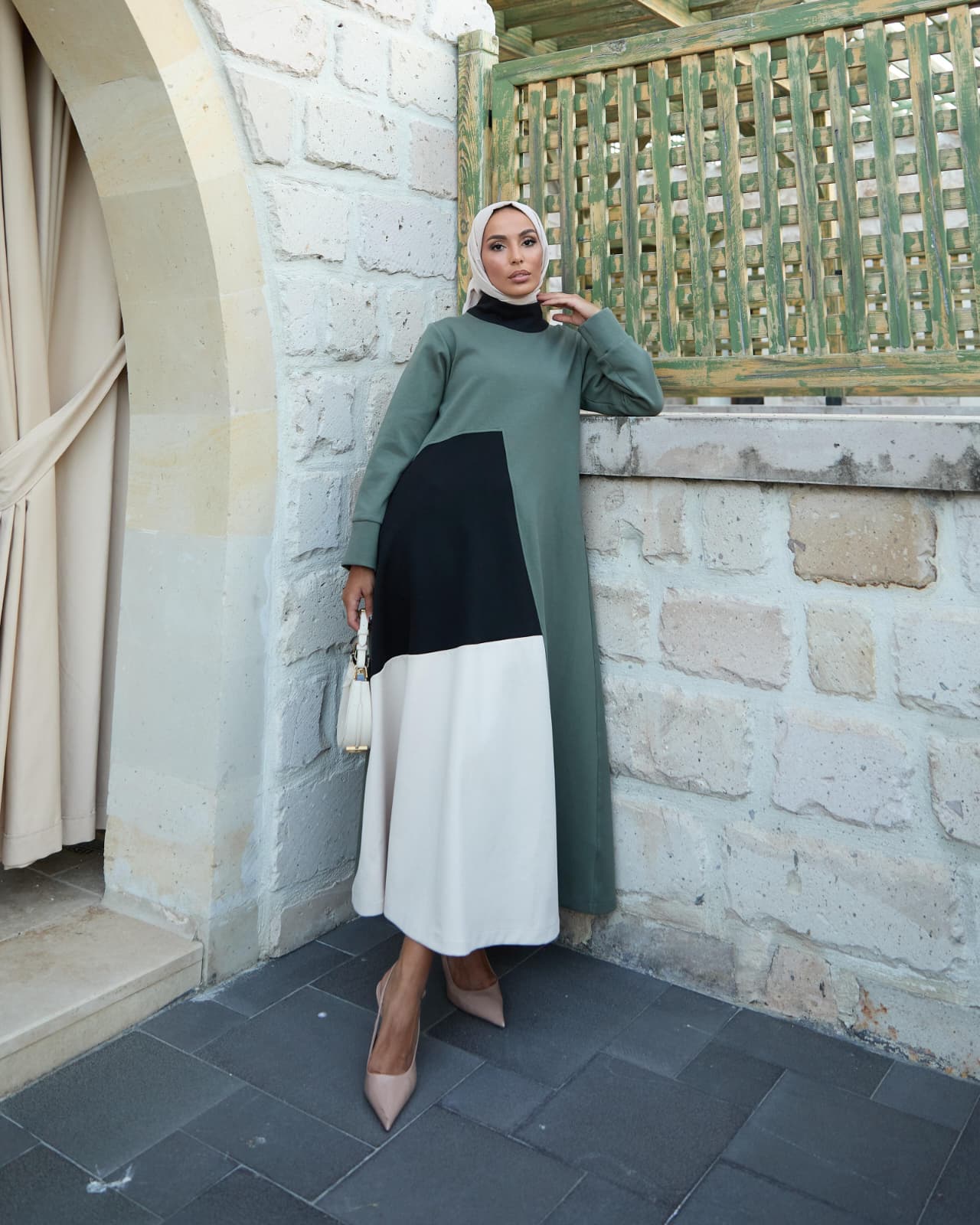 RUHENA Colorblock-Maxikleid aus Modal-Look – RH-M-EL-0001