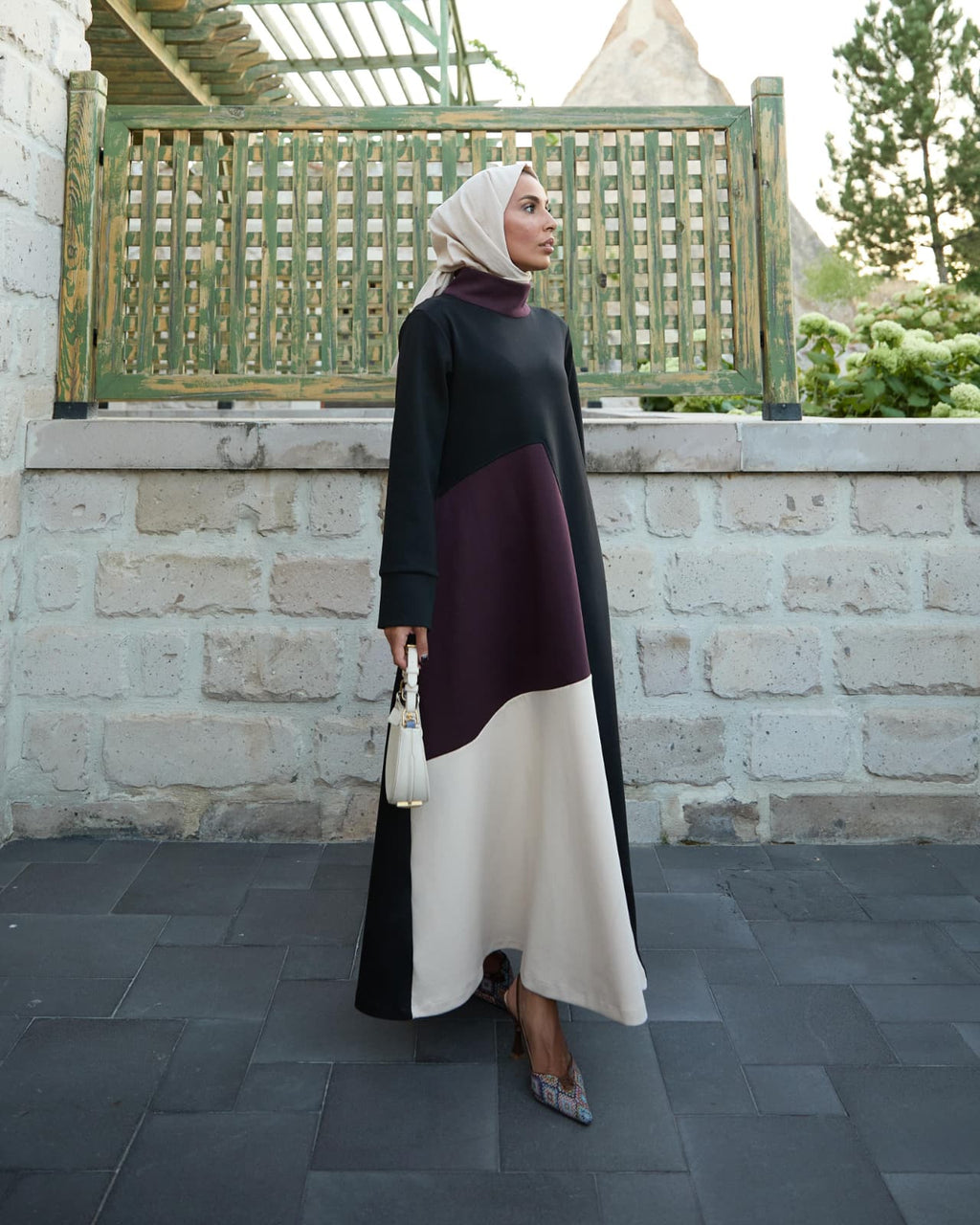 RUHENA Colorblock-Maxikleid aus Modal-Look – RH-M-EL-0001