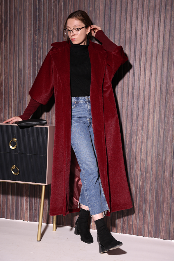 RUHENA Maxi-Mantel in Felloptik mit Bindegürtel – Bordeaux RH-B-TC-0006