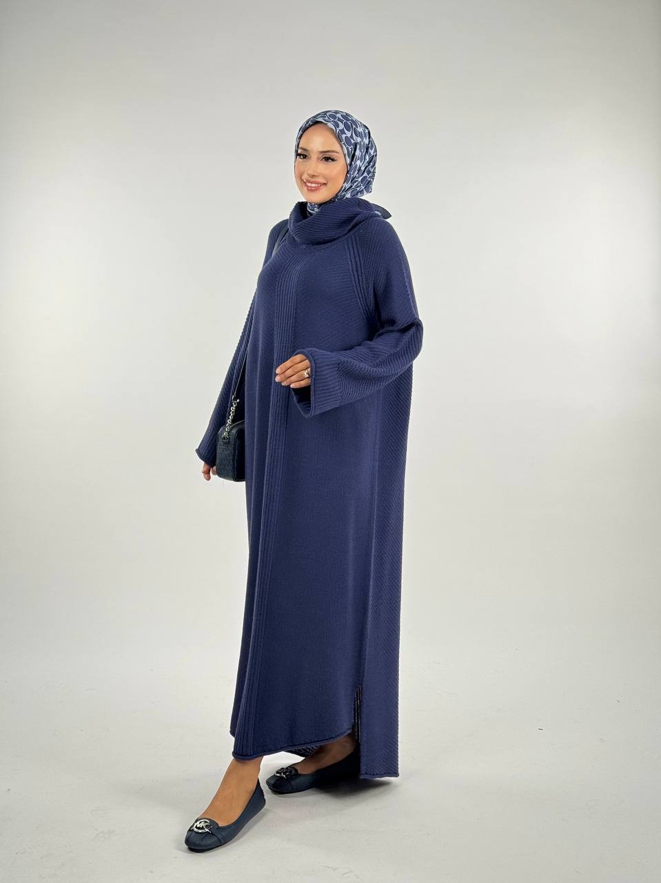 RUHENA Rollkragen-Strickkleid mit Schlitz – Einheitsgröße (38–48) | RH-B-EL-0018