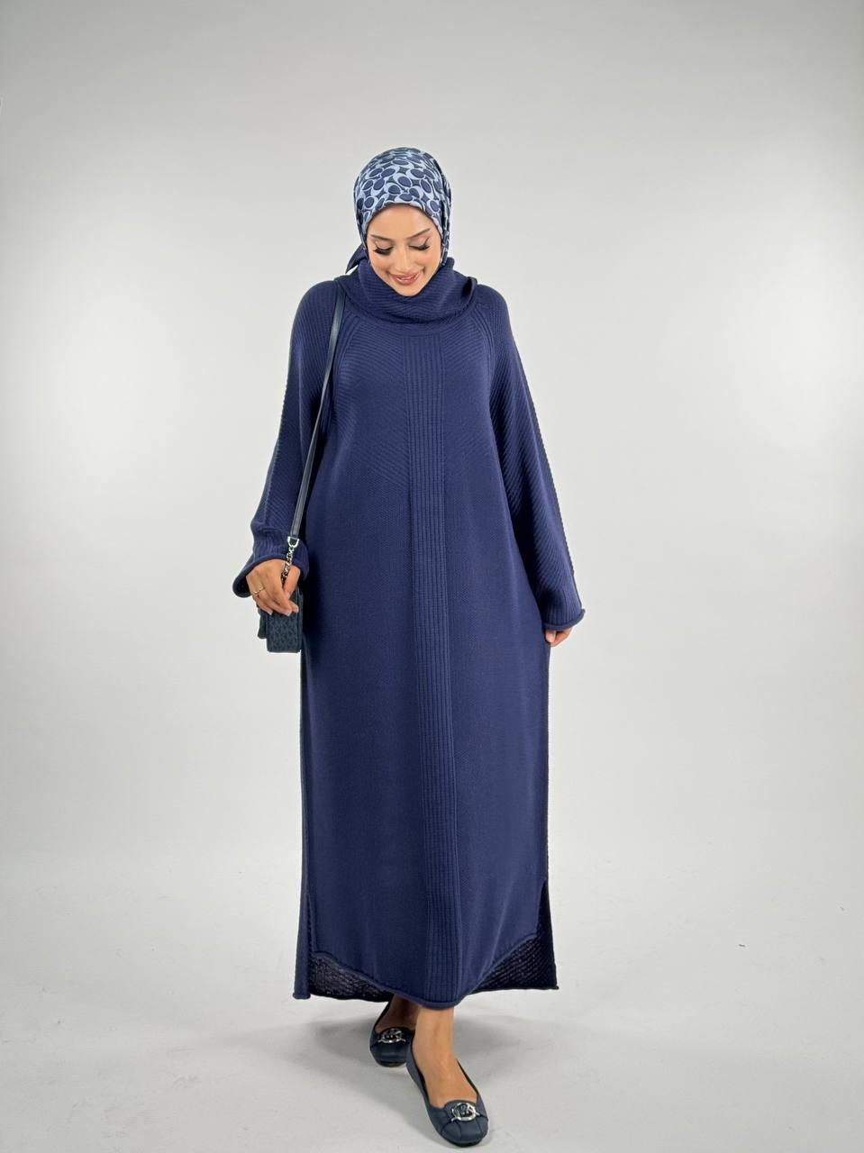 RUHENA Rollkragen-Strickkleid mit Schlitz – Einheitsgröße (38–48) | RH-B-EL-0018