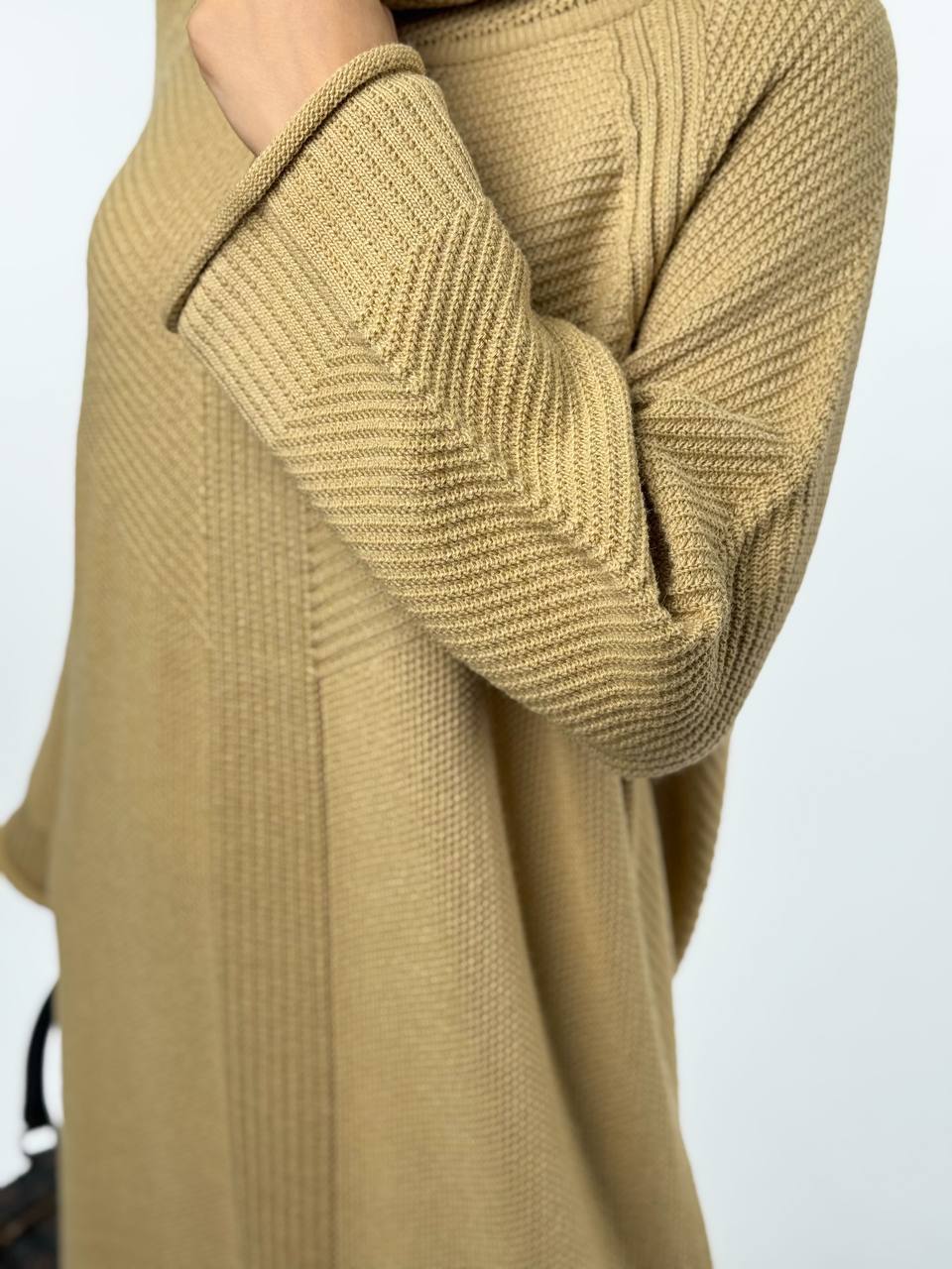 RUHENA Rollkragen-Strickkleid mit Schlitz – Einheitsgröße (38–48) | RH-B-EL-0018