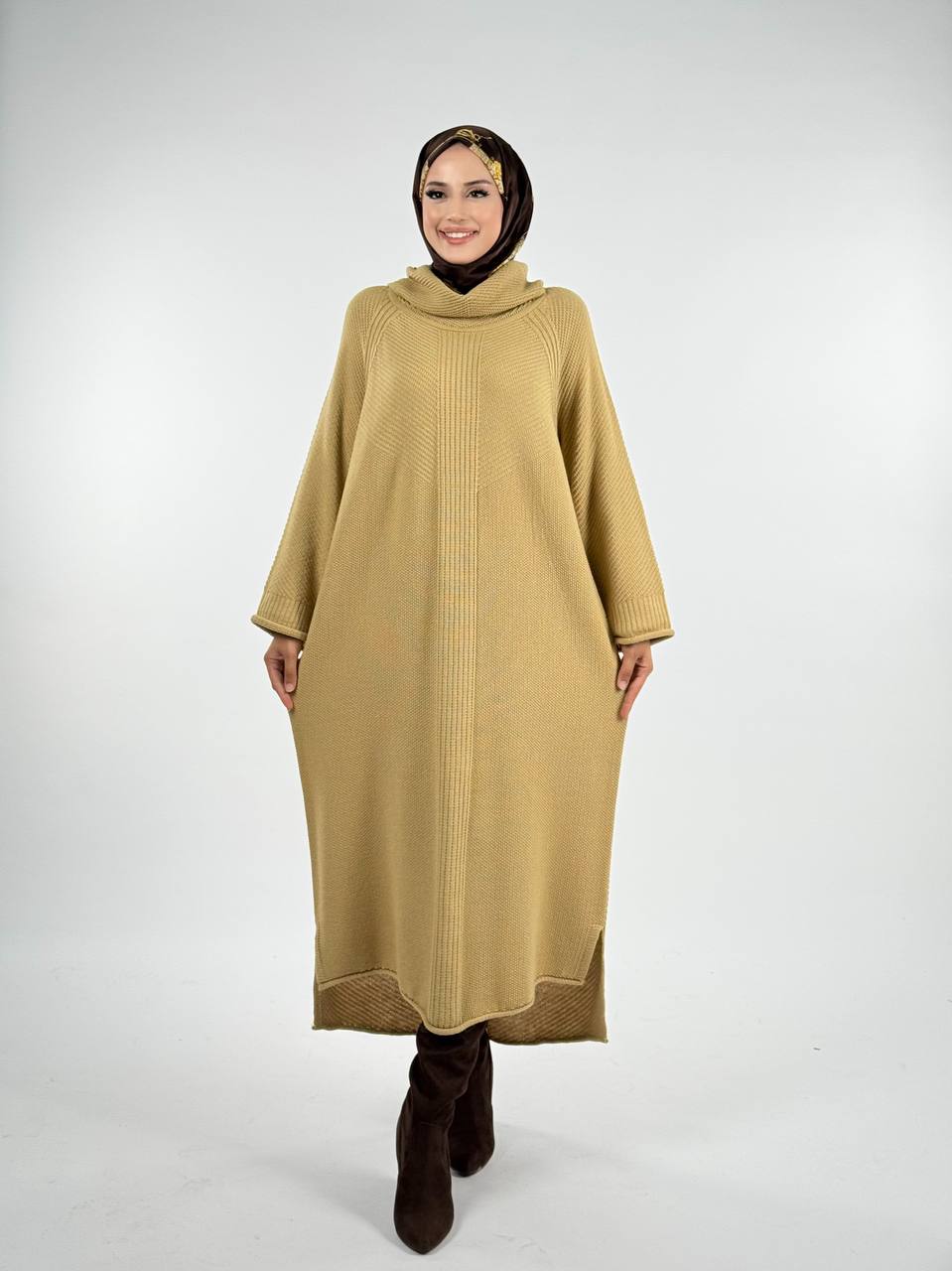 RUHENA Rollkragen-Strickkleid mit Schlitz – Einheitsgröße (38–48) | RH-B-EL-0018