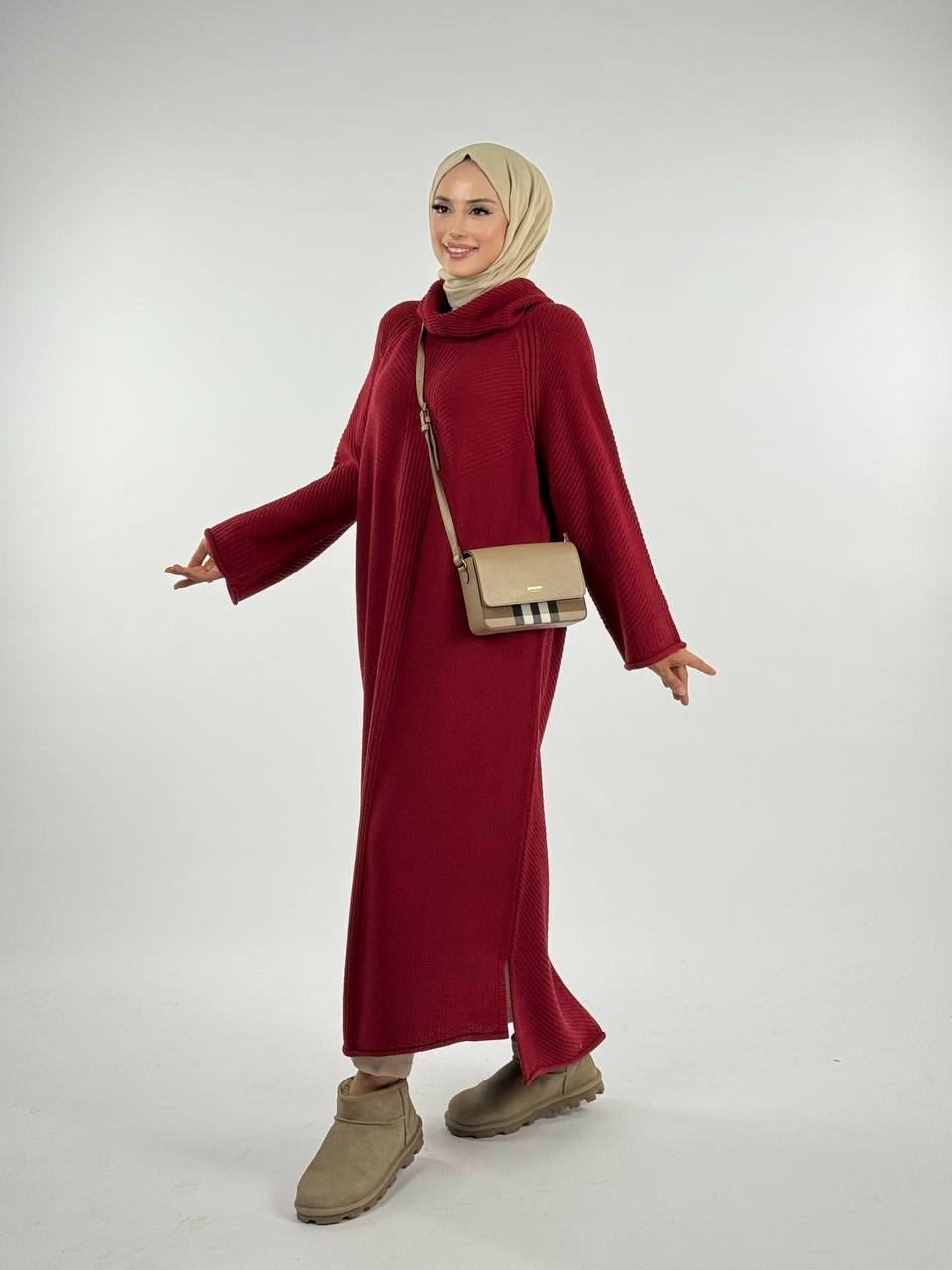 RUHENA Rollkragen-Strickkleid mit Schlitz – Einheitsgröße (38–48) | RH-B-EL-0018