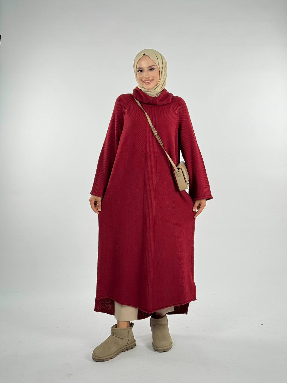 RUHENA Rollkragen-Strickkleid mit Schlitz – Einheitsgröße (38–48) | RH-B-EL-0018