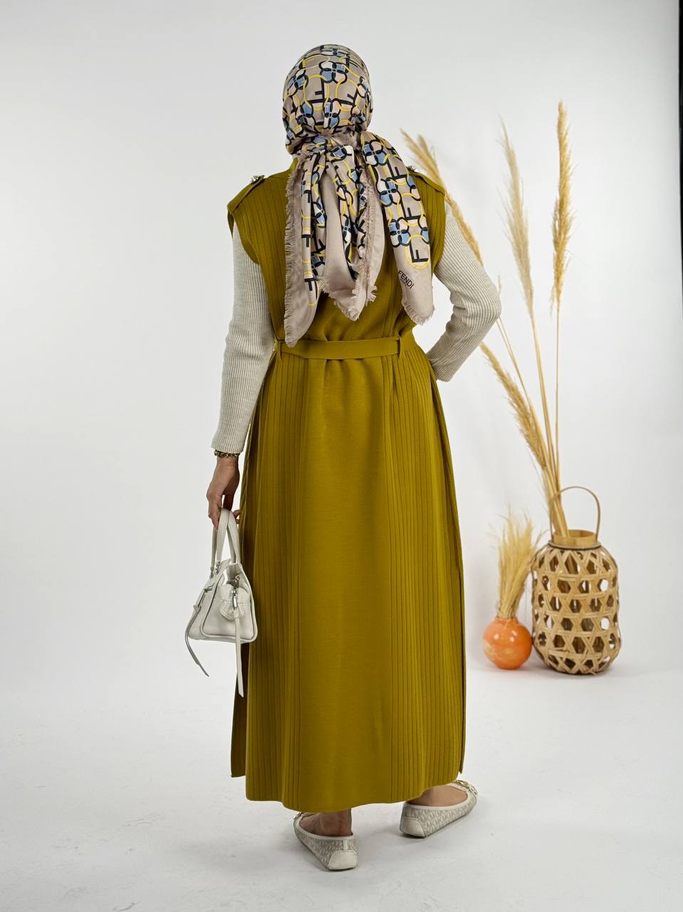 RUHENA Strickweste mit Gürtel – Einheitsgröße 38–48 (RH-B-KP-0001)