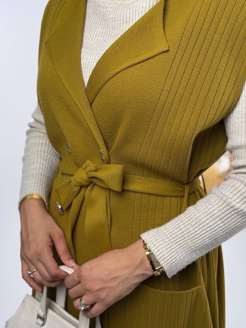 RUHENA Strickweste mit Gürtel – Einheitsgröße 38–48 (RH-B-KP-0001)