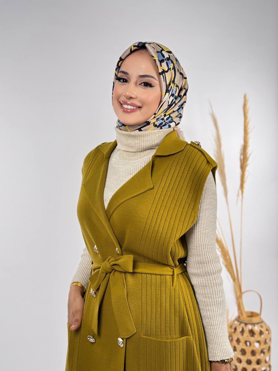 RUHENA Strickweste mit Gürtel – Einheitsgröße 38–48 (RH-B-KP-0001)