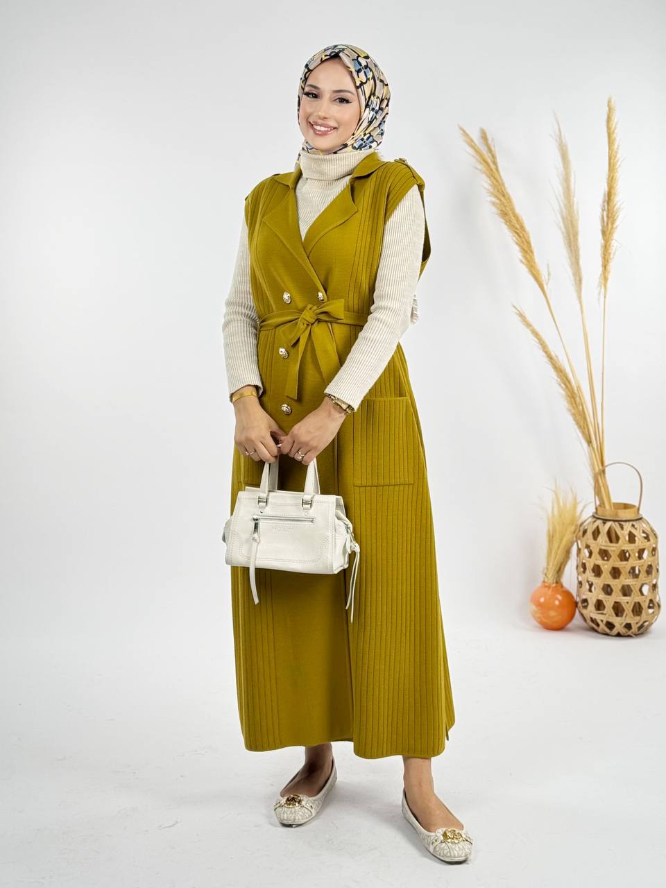 RUHENA Strickweste mit Gürtel – Einheitsgröße 38–48 (RH-B-KP-0001)